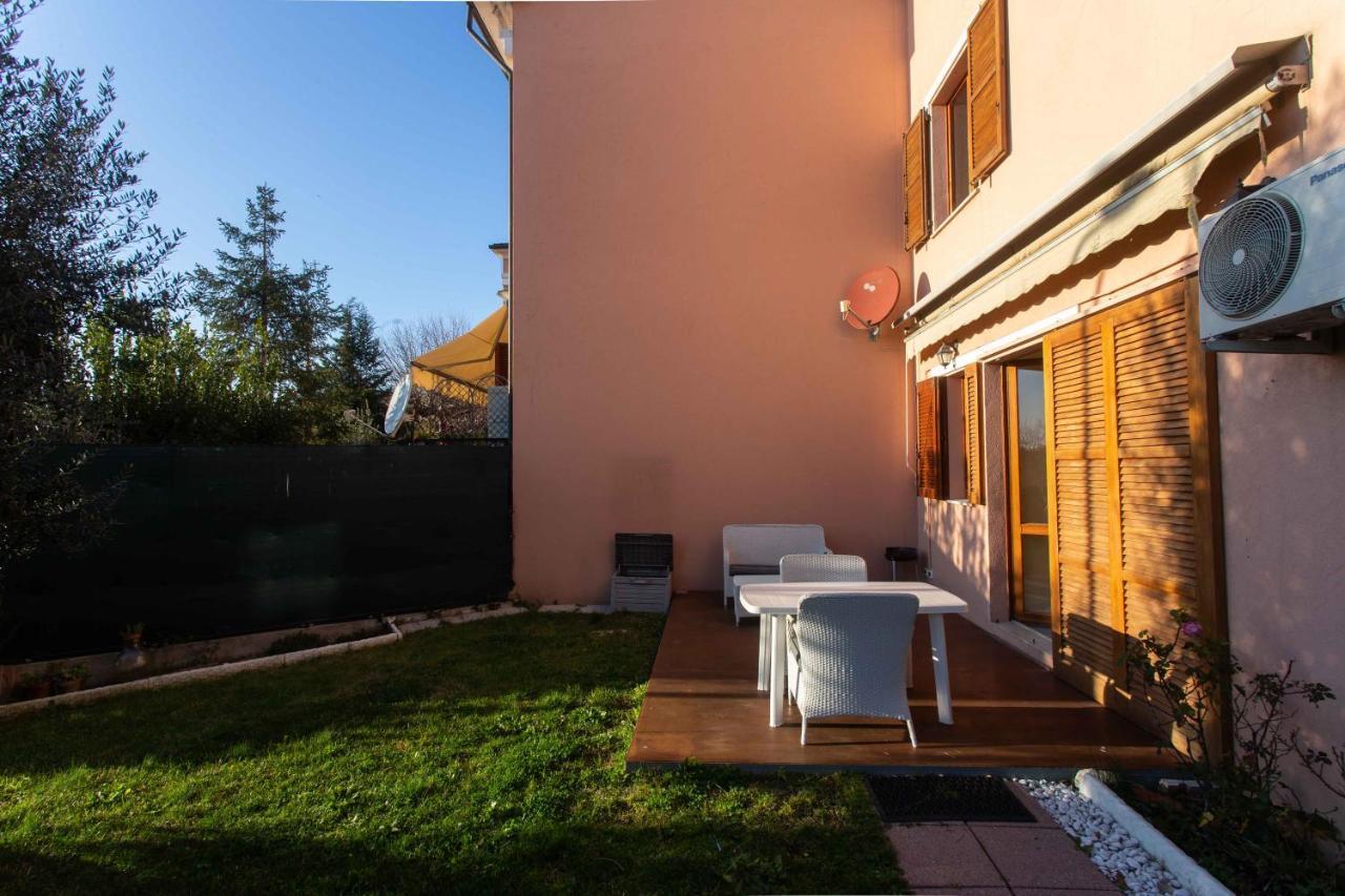 N172 - Numana, Meraviglioso Trilocale Con Giardino Sirolo Exterior photo